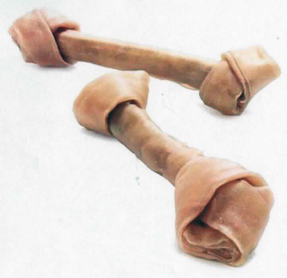 Andere Ware aus Leder, sog. Schweinehaut-Kauknochen geknotet, Foto siehe Anlage, 
- laut Antragsangaben,
- in Knochenform, mit geknoteten Enden,
- mit einer Länge von 13 cm oder 17 cm,
- aus getrocknetem Rohhautleder, 
- - enthaarte und von Bindegeweberesten befreite tierische Haut, die durch eine sorgfältige Bearbeitung und 
    kontrollierte Trocknung so verändert wurde, dass sie der allgemeinen Begriffsbestimmung eines einfachen 
    Rohhautleders entspricht, 
- keine nutritiven Stoffe enthaltend (damit keine Zubereitung der Position 2309), 
- durch Formung und kontrollierte Trocknung weitergehend bearbeitet als in der Position 0511 zugelassen,
- verpackt in einem Polybeutel mit Aufkleber.

"Andere Ware aus Leder (Hundekauknochen), nicht zu technischen Zwecken"