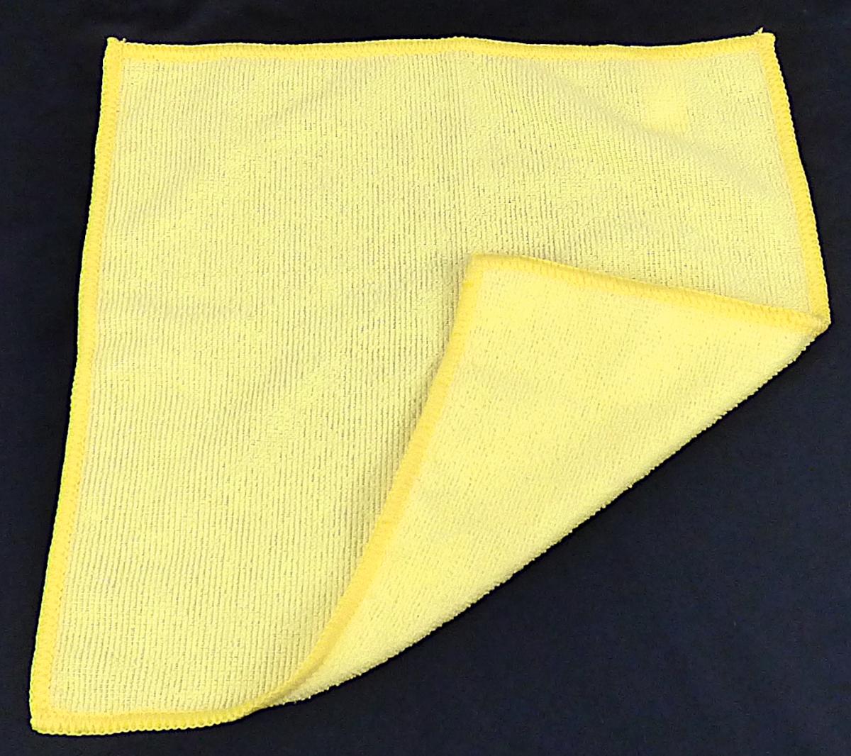 Reinigungstuch, sog. Mikrofasertuch, Artikelnr. 330362, Foto siehe Anlage,
- quadratisch, mit den Abmessungen von ca. 30 cm x 30 cm,
- aus einem ca. 1,8 mm dicken, einfarbigen Schlingengewirke aus laut Antrag 100 % Polyester
  (synthetischen Chemiefasern),
- an allen Rändern durch Überwendlichnähte gesäumt (somit konfektioniert).

"Andere konfektionierte Ware (Reinigungstuch), aus Spinnstoffen, aus Gewirken"