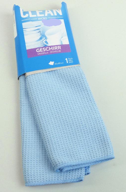 Reinigungstuch, sog. Geschirrtrockentuch aus Mikrofaser, Artikel 624, Foto siehe Anlage,
- an einem bedruckten Pappaufhänger befestigt,
- rechteckig, laut Antrag in den Abmessungen von 50 cm x 80 cm,
- aus einfarbigen, musterbildend ("Waffeloptik") gewebten Geweben aus laut Antrag
  80 % Polyester und 20 % Polyamid (beides synthetische Chemiefasern),
- an allen Rändern durch Überwendlichnähte gesäumt (somit konfektioniert),
- ohne Hinweise auf Handarbeit.

"Andere konfektionierte Ware (Reinigungstuch) aus Spinnstoffen, aus Geweben, nicht handgearbeitet"