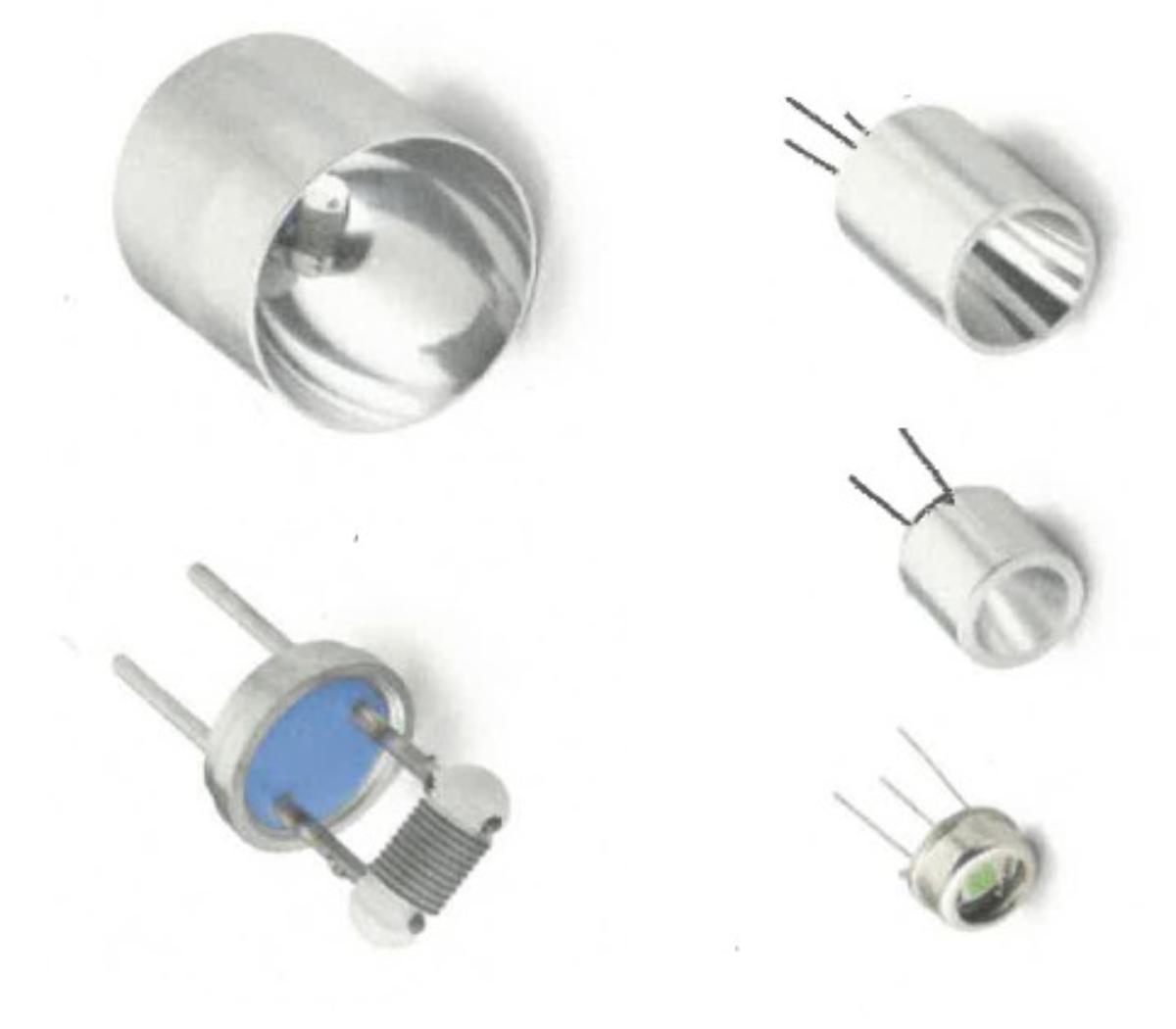 IR-Emitter-Heizvorrichtung,
- im Wesentlichen aus einem gewickelten Heizdraht aus Nickel-Chrom oder Kanthal,
  einem Reflektor und zwei elektrischen Anschlussdrähten,
- zur Verwendung als thermaler Emitter in Labors oder Industrie (z. B. zum Beheizen
  von Lötstellen, um eine langsame Abkühlung zwecks besserer Materialverbindung
  zu gewährleisten).

"Vorrichtung, kein Ofen oder anderer Apparat der Position 8514, zum Behandeln von
  Stoffen durch auf einer Temperaturveränderung beruhenden Vorgang (Heizen), nicht
  von den Codenummern 8419 1100 00 0 - 8419 8930 00 0 erfasst"