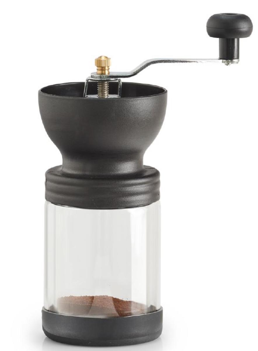 Keramischer Haushaltsartikel  für den Tisch-/Küchengebrauch (Kaffeemühle), sog. 
Kaffeemühle, Artikel-Nr. 19672, Foto siehe Anlage,
- mit einer Höhe von ca. 20,5 cm und einem Durchmesser (ohne Kurbel) von ca. 8,5 cm;
  in Form einer zusammengesetzten Ware, bestehend aus:
- - einem zylindrischen Behälter aus Glas, der oben mit einem Schraubgewinde versehen
    ist und unten mit einem Ring aus Kunststoff ausgestattet ist,
- - einem aufgeschraubten Gehäuse aus Kunststoff für das Mahlwerk, das am oberen Ende
    mit einer trichterartigen Einfüllöffnung ausgestattet ist,
- - einer mittels Schraube befestigten Handkurbel aus unedlem Metall und einem kleinen
    Griff aus Kunststoff,
- - einem verstellbaren Mahlwerk aus lt. ergänzenden Angaben Aluminiumoxidkeramik
    (andere Keramik als Porzellan, gewöhnlicher Ton, Steinzeug, Steingut oder feine Erden),
- - - nach vorheriger Formgebung gebrannt,
- - im Hinblick auf die Bedeutung in Bezug auf die Verwendung verleiht das Mahlwerk aus
    anderer Keramik der zusammengesetzten Ware ihren wesentlichen Charakter,
- keine Ware der Position 8210, da die arbeitenden Teile (Mahlwerk) nicht aus den in Anmerkung
  1 zu Kapitel 82 genannten Stoffe bestehen,
- keine Einreihung in das Kapitel 84, da Kaffeemühlen mit Mahlwerken aus Keramik als
  Apparate aus keramischen Stoffen vom Kapitel 84 ausgenommen sind,
- in einem Pappkarton verpackt.

"Keramischer Haushaltsartikel, für den Tisch- oder Küchengebrauch, aus anderer Keramik
 als Porzellan, gewöhnlicher Ton, Steinzeug, Steingut oder feinen Erden (Kaffeemühle)"