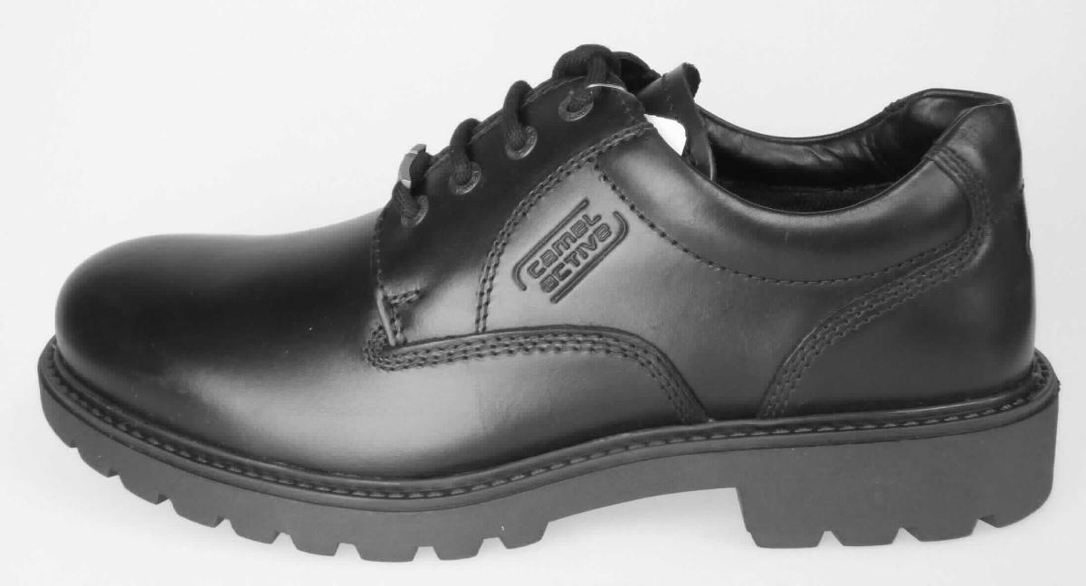 Halbschuhe (Größe 7,5, Foto siehe Anlage)
- mit Laufsohlen aus Kunststoff/Kautschuk; ohne Hauptsohle aus Holz,
- mit Oberteil (geschlossenes Blatt) aus Leder, 
- mit Schnürsenkelverschluss,
- ohne Metallschutz in der Vorderkappe,
- nicht den Knöchel bedeckend, 
- mit einer Länge der Innensohle von ca. 27,2 cm,
- als Männerschuh erkennbar.

"Schuhe mit Laufsohlen aus Kunststoff/Kautschuk und Oberteil aus Leder, andere als in den Unterpositionen 
 6403 1200 bis 6403 9991 genannte, für Männer"