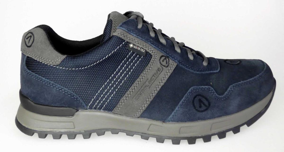 Halbschuhe (Größe 7,5, Foto siehe Anlage)
- mit Laufsohlen aus Kunststoff/Kautschuk; ohne Hauptsohle aus Holz,
- mit Oberteil (geschlossenes Blatt) aus Leder (den größten Teil der Außenfläche bildend) und Spinnstoff, 
- mit einem Zuschnitt aus Leder verstärkt,
- mit Schnürsenkelverschluss,
- ohne Metallschutz in der Vorderkappe,
- nicht den Knöchel bedeckend, 
- mit einer Länge der Innensohle von ca. 27,3 cm,
- als Männerschuh erkennbar.

"Schuhe mit Laufsohlen aus Kunststoff/Kautschuk und Oberteil aus Leder, andere als in den Unterpositionen
 6403 1200 bis 6403 9991 genannte, für Männer"