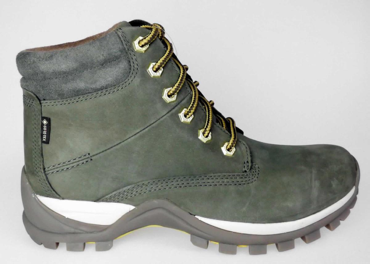 Stiefel (Größe 4,5, Foto siehe Anlage)
- mit Laufsohlen aus Kunststoff/Kautschuk; ohne Hauptsohle aus Holz,
- mit Oberteil aus Leder,
- gefüttert,
- mit Schnürsenkelverschluss,
- ohne Metallschutz in der Vorderkappe, 
- den Knöchel, jedoch nicht die Wade bedeckend,
- mit einer Länge der Innensohle von ca. 25 cm,
- als Frauenschuh erkennbar.

"Schuhe mit Laufsohlen aus Kunststoff/Kautschuk und Oberteil aus Leder, andere als in den Unterpositionen 
 6403 1200 bis 6403 9105 genannte, den Knöchel, jedoch nicht die Wade bedeckend, andere als in der
 Unterposition 6403 9111 genannte, für Frauen"