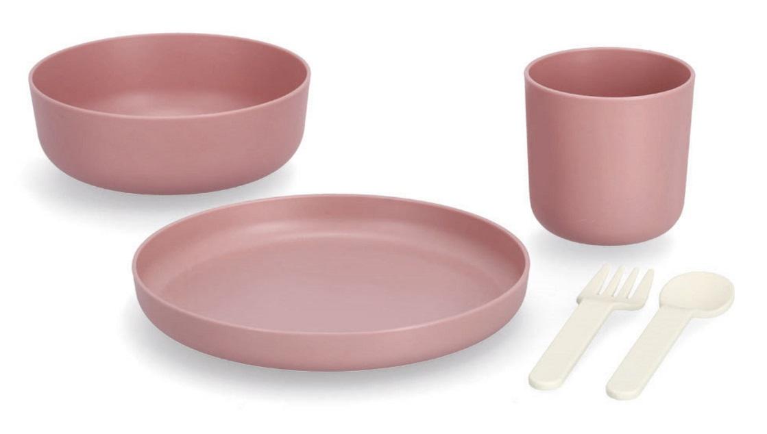 Bei dem durch ein Warenmuster veranschaulichten Artikel handelt es sich um ein sogenanntes Kinder-Geschirr-Set aus PET, einem Kunststoff im Sinne der Anmerkung 1 zu Kapitel 39.

Das 5-teilige Set besteht aus einer Schale (Ø ca. 140 mm), einem Teller (Ø ca. 180 mm), einem Trinkbecher (Ø ca. 80 mm, Höhe ca. 80 mm) und aus Besteck (Löffel und Gabel, Länge ca. 140 mm).

Das Erzeugnis ist in einem bedruckten Pappkarton für den Einzelverkauf aufgemacht und wird zolltarifrechtlich als "Haushaltsartikel aus Kunststoffen, Artikel für den Tisch- oder Küchengebrauch, anderer als in den Codenummern 3924 1000 11 0 bis 3924 1000 20 0 genannt" eingereiht.