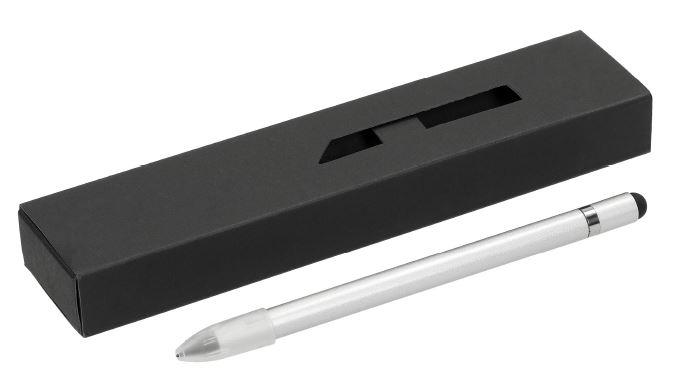 Bei dem sog. „Aluminiumstift“ handelt es sich um eine aus verschiedenen Bestandteilen zusammengesetzte Ware, bestehend aus
- einen Bleistift mit einer Hülle aus Aluminium und einer speziell legierten Grafitspitze,
- einem sog. Touch-Pen und
- einem Radiergummi aus Kautschuk oder Kunststoff

Die speziell legierte Graphitmine oxidiert beim Schreiben auf dem Papier und hinterlässt eine radierbare Schrift. Das Graphit nutzt sich dabei langsam ab und weist dadurch eine längere Haltbarkeit als bei herkömmlichen Bleistiften auf.
Aufgrund des äußeren Erscheinungsbildes und der Bedeutung für die Verwendung bestimmt der Bleistift den Charakter der zusammengesetzten Ware.

Die in einer Pappschachtel verpackte Ware ist als "Bleistift mit festem Schutzmantel" einzureihen.