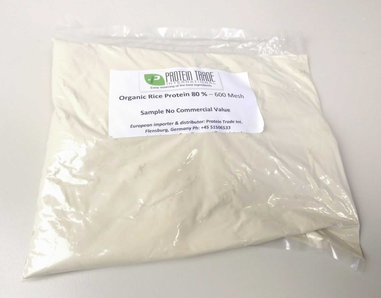 Angaben: 
Reisprotein; verwendet z.B. in Bäckereiprodukten, Fleischprodukten, Kosmetika; hergestellt mittels kombinierter Enzymmethode.

Warenbeschaffenheit:
Beigefarbenes Pulver, verpackt in einem Musterbeutel (mit einem Proteingehalt bezogen auf den Trockenstoff von mehr als 85 GHT).

Befund: 
anderer Eiweißstoff