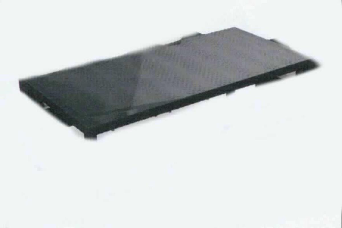 Vorgespanntes Einschichten-Sicherheitsglas (Tischplatte), sog. Glasplatte Ceres XL, Artikel 2002XL, 
Foto siehe Anlage,
- die Einreihung erfolgt anhand der Antragsangaben:
- - Glasplatte:
- - - in den Abmessungen: 100 cm x 220 cm x 0,5 cm,
- - - aus vorgespanntem Einschichten-Sicherheitsglas (ESG), 
- - - - aus vorgespanntem Kalk-Natron-Flachglas mit einem Eisengehalt von weniger als 300 ppm, 
- - - - mit einer solaren Transmission von mehr als 88 % (gemessen beim Spektrum AM 1,5 300-2500 nm), 
- - - - mit einer Wärmebeständigkeit bis 250° C (gemessen nach EN 12150), 
- - - - mit einer Temperaturwechselbeständigkeit bei einer Differenz von 150 K (gemessen nach EN 12150),
- - - - mit einer mechanischen Stabilität von 90 N/mm2 oder mehr (gemessen nach EN 1288-3), 
- - - durchsichtig; nicht beschichtet,
- - - verpackt in einer handelsüblichen Schutzfolie,
- - weist die Merkmale von Solarglas auf,
- - nicht mit anderen Teilen verbunden, damit keine Einreihung als Teil von Möbeln der Position 9403.

"Vorgespanntes Einschichten-Sicherheitsglas, anderes als in den Unterpositionen 7007 1110 bis 7007 1920
 genanntes, Solarglas bestehend aus vorgespanntem Kalk-Natron-Flachglas mit einem Eisengehalt von weniger
 als 300 ppm, einer solaren Transmission von mehr als 88 % (gemessen beim Spektrum AM 1,5 300-2500 nm),
 einer Wärmebeständigkeit bis 250° C (gemessen nach EN 12150), einer Temperaturwechselbeständigkeit von
 DELTA 150 K (gemessen nach EN 12150) und einer mechanischen Stabilität von 90 N/mm2 oder mehr 
 (gemessen nach EN 1288-3), mit einer Dicke von mehr als 4,5 mm, unbeschichtet"