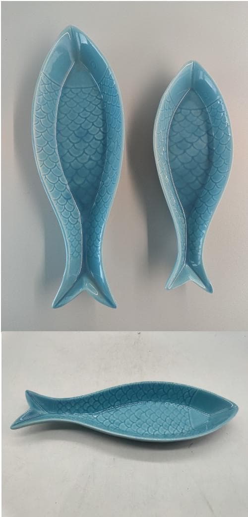 Geschirr aus Porzellan, sog. Schale in Fischform, Foto siehe Anlage,
- in zwei unterschiedlichen Größen,
- blaue, glasierte Schalen in Fischform, innen schuppenartig gerippt,
- keramische Erzeugnisse, nach der Formgebung gebrannt, tonmineralhaltiges Material enthaltend,
- lt. Antrag aus Porzellan,
- die Verwendung als Gebrauchsgegenstand bei Tisch wird durch die Form der Schalen weder
  ausgeschlossen noch eingeschränkt; somit keine Einreihung als Ziergegenstände in die
  Position 6913.

"Geschirr aus Porzellan (Schalen)"