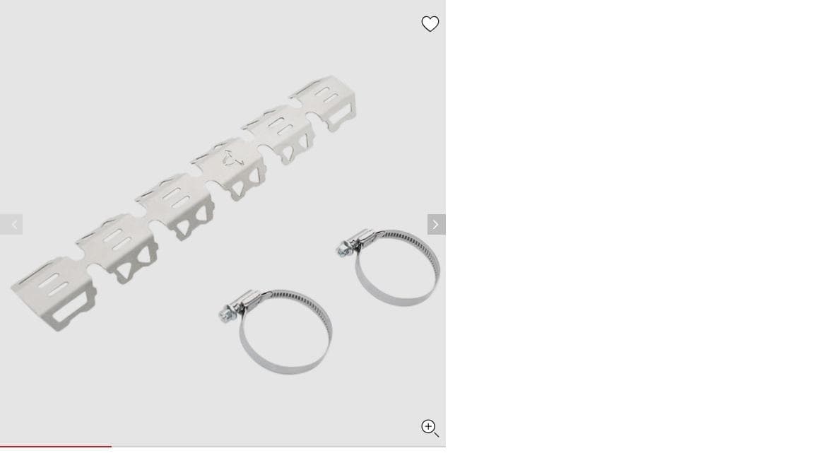 Krümmerschutz, Foto siehe Anlage,
- spezifisch geformtes, aus mehreren gleichartigen Segmenten bestehendes, 
  längliches, Erzeugnis,
- laut Antrag:
- - aus Stahlblech,
- - mit einer Länge von 29 cm und einem Gewicht von ca. 0,1 kg,
- - mit Belüftungsöffnungen,
- - flexibel, sodass eine Anpassung an die jeweilige Krümmer-Form möglich ist,
- - für einen Rohrdurchmesser von 32 mm bis 50 mm,
- - inklusive nicht charakterbestimmendem Beipack (Anbauanleitung, Schellen),
- wird mittels zwei Schellen an Krümmerrohren von Motorrädern angebracht, 
   um diese vor Steinschlag und Hitze zu schützen,
- keine Einreihung in die Position 8302 als Karosseriebeschlag, da die Ware nicht an 
  der Karosserie, sondern an den Krümmerrohren angebracht wird,
- aufgrund der objektiven Merkmale (u. a. Form und Abmessungen) erkennbar zur 
  hauptsächlichen Verwendung an Krafträdern der Position 8711 bestimmt.

"Zubehör (Krümmerschutz) für Krafträder der Position 8711, anderes als in den
TARIC-Codes 8714 1010 00 bis 8714 1090 70 genanntes"