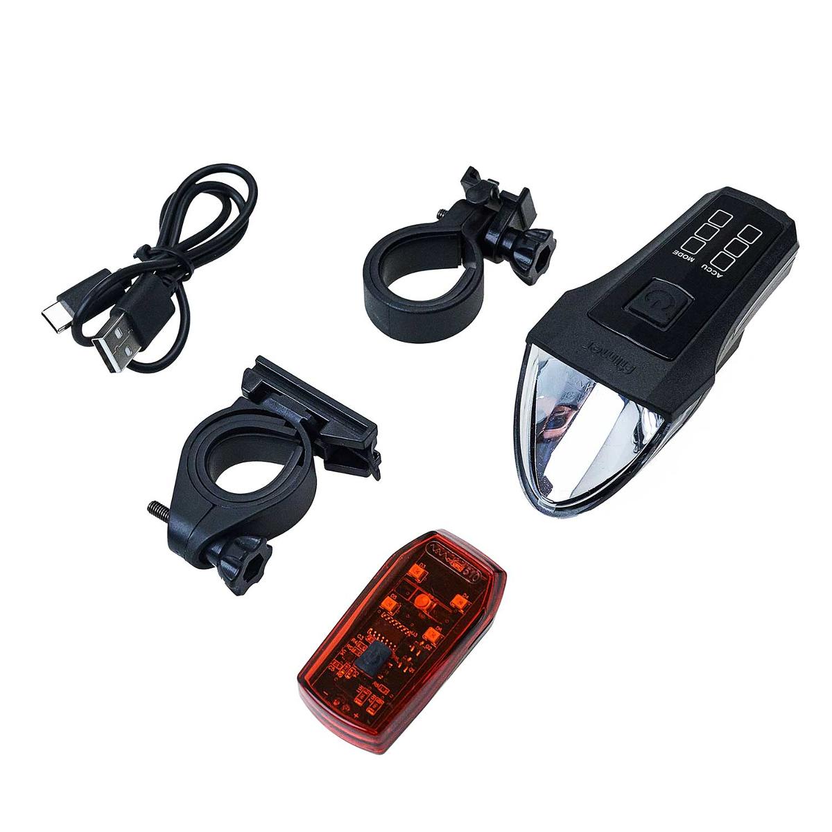 LED-Beleuchtungs-Set, Art.-Nr. 49026 (Abbildung siehe Anlage)
- aus einer Frontleuchte mit weiß leuchtender LED in einem Kunststoffgehäuse mit Akkumulator, USB-Ladebuchse, Ein-/Ausschalter, Batteriestandsanzeige und Halterung zur Befestigung an der Lenkstange eines Fahrrades, noch nicht zusammengesetzt,
- einem Rücklicht mit LED in einem Kunststoffgehäuse mit roter Reflektorfläche, Aufnahmeschacht für zwei Batterien und Halterung zur Befestigung am Fahrradrahmen, noch nicht zusammengesetzt,
- zur Verwendung als Beleuchtungs- und Signalgeräte an Fahrrädern,
- zusammen mit Beipack (Batterien, USB-Kabel, Betriebsanleitung) in einer gemeinsamen Verkaufsumschließung.
Der  Fahrradleuchten bestimmen den Charakter der Warenzusammenstellung hinsichtlich der Bedeutung für die Verwendung.

"Elektrische Beleuchtungs- und Sichtsignalgeräte von der für Fahrräder verwendeten Art, keine Waren der Position 8539, noch nicht zusammengesetzt mit Halterung, in Warenzusammenstellung in Aufmachung für den Einzelverkauf mit nicht charakterbestimmendem Beipack"