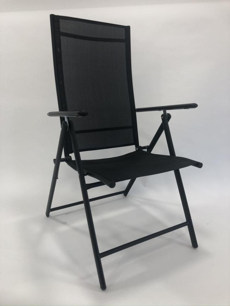 Das Erzeugnis, sog. Alu Stuhl besteht im Wesentlichen aus einem Gestell aus Metall sowie einer Sitzfläche und einer verstellbaren Rückenlehne, die beide eine Bespannung aus Kunststoffgewebe aufweisen. Der Stuhl ist mit zwei Armlehnen ausgestattet und zusammenklappbar.

Die Ware wird als "anderes als von der Position 9402 und den Unterpositionen 9401 10 bis 9401 69 erfasstes Sitzmöbel, mit Gestell aus Metall, ungepolstert" eingereiht.