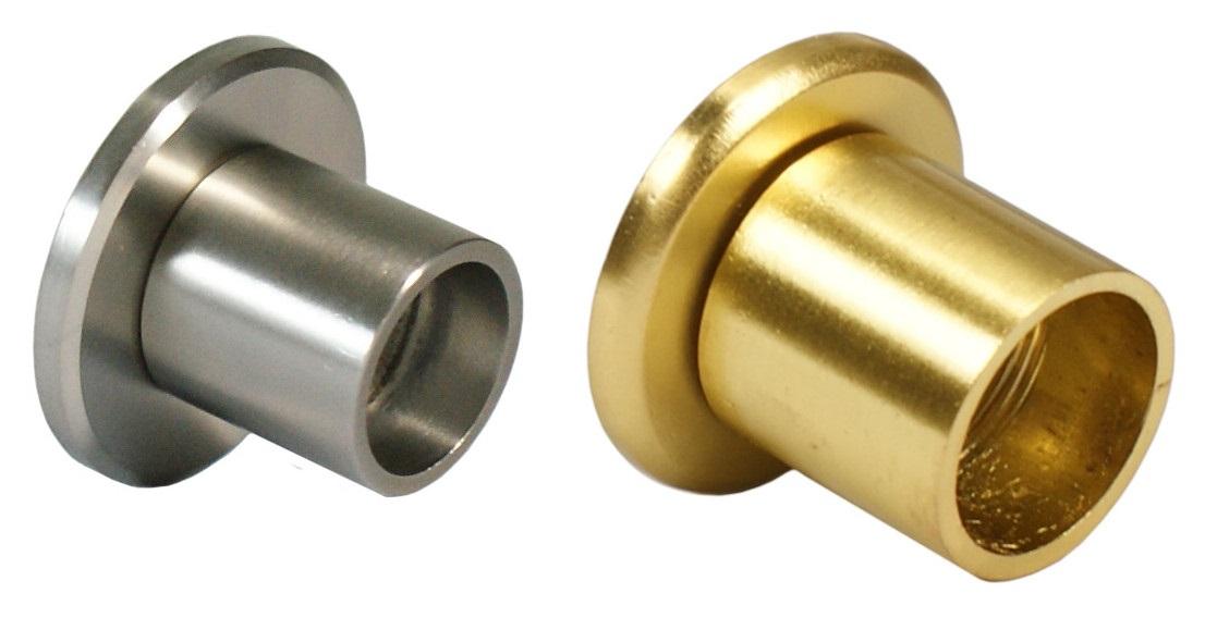 Es handelt sich um vollständig aus unedlem Metall gefertigte, mehrteilige Befestigungsvorrichtungen, bestehend aus einer kreisrunden Scheibe mit zentrischer Lochung und rundum gefastem Außenrand, aus einer sog. Innenhülse mit nahezu massivem, zylindrischem Körper mit zentrischer Durchgangslochung und mit Außengewinde, sowie aus einer hohlzylindrischen, sog. Stangenaufnahme, die teilweise mit einem Innengewinde versehen ist.
Die spezifisch im Hinblick auf die Verwendung konzipierten und gearbeiteten Erzeugnisse dienen zur Befestigung von Vorhangstangen an der Wand. Sie liegen in zwei verschiedenen Farben bzw. Oberflächenbehandlungen vor.
- Antragstellerangaben -

Abbildung siehe Anlage.

Derartige Waren gehören als "Teile aus unedlen Metallen von anderen Beschlägen (Baubeschlägen) aus unedlen Metallen" zum TARIC-Code 8302 4190 00.