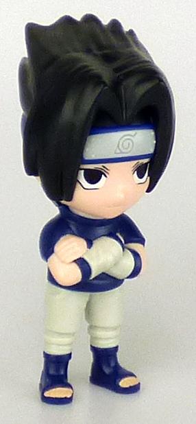 Bei dem vorliegenden Erzeugnis handelt es sich um ein Spielzeug,
- einen stilisierten Jungen aus einer Zeichentrickserie (sog. Anime) darstellend,
- mit einer Größe von ca. 10 cm,
- aus Kunststoff gefertigt,
- aufrecht auf zwei mit einer Hose bekleideten Beinen stehend, mit zwei fest vor dem
  Körper verschränkten Armen, die an den Handgelenken mit Bandagen versehen sind,
- mit einem Kopf samt Augen, Nase, Mund sowie nach oben stehenden Haaren,
- mit einem T-Shirt und einem Stirnband bekleidet,
- ohne bewegliche Gliedmaßen, somit keine Ware der Unterposition (KN) 9503 0021,
- dient der spielerischen Unterhaltung von Personen,
- in einem bedruckten Polybeutel verpackt.

Derartige Erzeugnisse werden zolltarifrechtlich als "anderes Spielzeug, nicht von den Unterpositionen (KN) 9503 0010 bis 9503 0087 erfasst, aus Kunststoff, nicht von den TARIC-Codes 9503 0095 10 bis 9503 0095 40 erfasst" eingereiht.