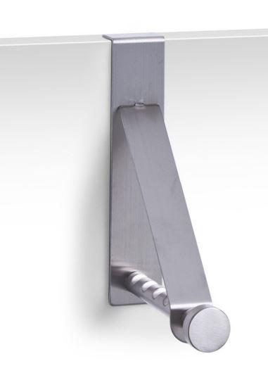 Es handelt sich um aus nicht rostendem Stahl gefertigte Erzeugnisse, bestehend aus einer doppelt abgewinkelten Grundplatte, an der rechtwinklig ein zweiteiliger Stab mit fünf Einkerbungen angebracht ist. Zwischen Stab und Grundplatte befindet sich eine stabilitätsverleihende Querstrebe. An der Rückseite der Grundplatte ist ein runder Zuschnitt aus Kunststoff oder Kautschuk angebracht
Die Erzeugnisse können an eine Tür gehängt werden und dienen der Aufhängung von Kleidungsstücken. Sie sind in einem Folienbeutel mit bedrucktem Pappreiter verpackt.
- Antragstellerangaben -

Abbildung siehe Anlage.

Der Charakter der aus verschiedenen Stoffen zusammengesetzten Erzeugnisse wird durch 
den nicht rostenden Stahl bestimmt.

Derartige Erzeugnise gehören als "den Kleiderhaken ähnliche Waren, aus unedlen Metallen" in die Codenummer 8302 5000 00 0 des Zolltarifs.