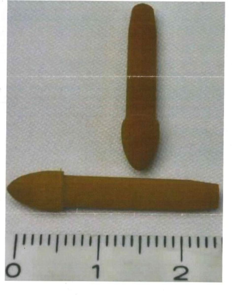 Es handelt sich um poröse Spitzen für Stifte mit einer Länge von 25 mm, Fasern enthaltend. Die Dochte ohne Innenkanal besitzen einen runden Querschnitt und eine kegelförmige Spitze.
Die Ware ist als erkennbares "Teil eines Stiftes mit poröser Spitze; Schreibfederspitze für Markierstifte, Fasern enthaltend, ohne Innenkanal" einzureihen.