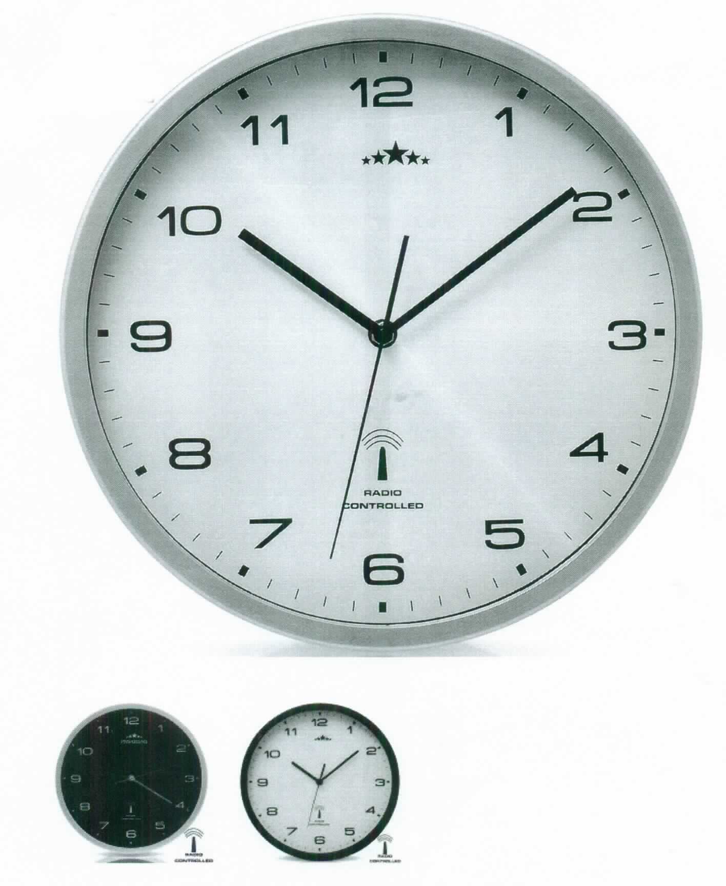Bei der sog. Wandfunkuhr handelt es sich um eine Wanduhr, die mit einem 56 x 56 x 18 mm großen (L x B xT) Funk-Quarzuhrwerk (kein Kleinuhrwerk) ausgestattet ist. Sie wird mittels Batterie elektrisch betrieben und mit einer Aufhängvorrichtung an der Wand fixiert. Die runde, etwa 31 cm x 4,6 cm (d x T) große Uhr verfügt über ein Gehäuse aus Kunststoff sowie eine Glasabdeckung. Sie weist ein Zifferblatt mit römischen Ziffern sowie einen Stunden-, Minuten- und Sekundenzeiger auf. 

Die Ware ist als "andere als von den Positionen 9101 bis 9104 erfasste Uhr, Wanduhr, elektrisch betrieben" einzureihen.