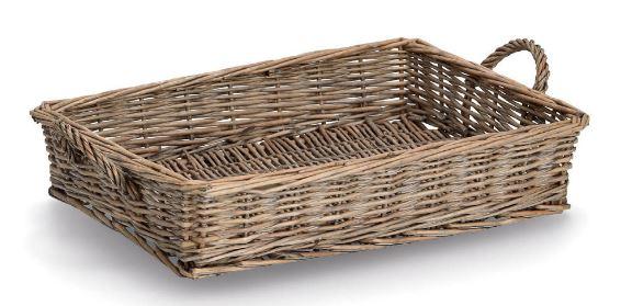 Nach den Angaben der Antragstellerin sowie der vorgelegten Abbildung handelt es sich bei der Ware mit der Artikel-Nr. 14179 um ein etwa 41 x 31 x 8 cm großes, rechteckiges Tablett.

Das in Handarbeit gefertigte Erzeugnis besteht aus unmittelbar miteinander verflochtenen Weidenzweigen (Flechtstoff im Sinne der Anmerkung 1 zu Kapitel 46) und ist an den beiden kurzen Seiten mit Griffen versehen.

Zolltarifrechtlich handelt es sich um eine "Korbmacherware, unmittelbar aus anderen pflanzlichen Flechtstoffen als Bambus oder Rattan hergestellt, keine Flaschenhülse aus Stroh, handgearbeitet".