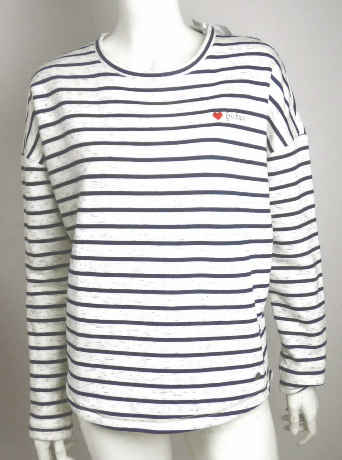 Pullover, sog. Damen Oberteil, Größe S, Foto siehe Anlage,
- aus ca. 1,9 mm dicken, einseitig (Innenseite) gerauten, buntgewirkten Gewirken (melierte Garne) aus laut Antrag
  70 % Baumwolle und 30 % Polyester (synthetische Chemiefasern); u. a. aufgrund der Gewirkedicke kein 
  Unterziehpulli,
- über die Taille reichend (Rückenlänge: ca. 67 cm); hinten abgerundet, vorn gerade und ca. 3 cm kürzer gearbeitet,
- mit einem runden Halsausschnitt,
- ohne Öffnung und ohne Verschluss, 
- ohne Hinweise auf den Trägerkreis (unisex),
- mit langen Ärmeln, 
- am unteren Rand und an den Ärmelenden durch Umschlagen und Festnähen gesäumt.

"Pullover, aus Gewirken, aus Baumwolle, kein Unterziehpulli, für Frauen"