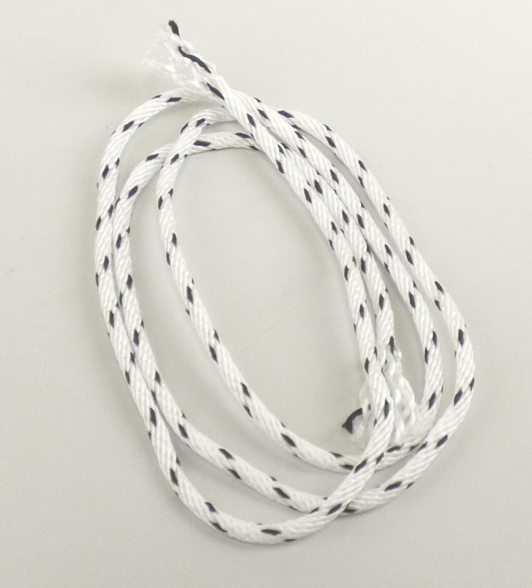 Seil, sog. geflochtene Schnur, Foto siehe Anlage,
- als Meterware, laut Antrag auf einer Spule mit einer Länge von ca. 200 m,
- aus einem Rundgeflecht mit enger Flechtweise und festem Gefüge,
- aus synthetischen Chemiefasern (laut Antrag Polypropylen),
- mit einem Durchmesser von ca. 5 mm und einem Titer von ca. 76552 dtex.

"Seil, geflochten, aus Polypropylen, kein Binde- oder Pressengarn, mit einem Titer von mehr als
 50 000 dtex (5 g je m)"