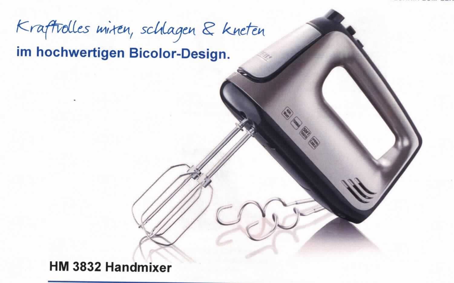 Handmixer HM 3832,
- aus einem spezifisch geformten Gehäuse mit eingebautem Elektromotor, An-/Ausschalter, 
  5 Geschwindigkeitsstufen, Auslösetaste für Rührwerkzeuge, Netzstecker sowie zwei Rührbesen 
  (Abbildung siehe Anlage),
- mit einer Leistung von 400 W,
- zum Mischen von Lebensmitteln, zur Verwendung im Haushalt,
- in einer gemeinsamen Verkaufsumschließung mit zwei Knethaken (Beipack).
Der Handmixer bestimmt den Charakter des Ganzen.

"Elektromechanisches Haushaltsgerät mit eingebautem Elektromotor, Lebensmittelmischgerät (Warenzusammenstellung in Aufmachung für den Einzelverkauf aus Handmixer -charakterbestimmend- und Beipack) - Handmixer"