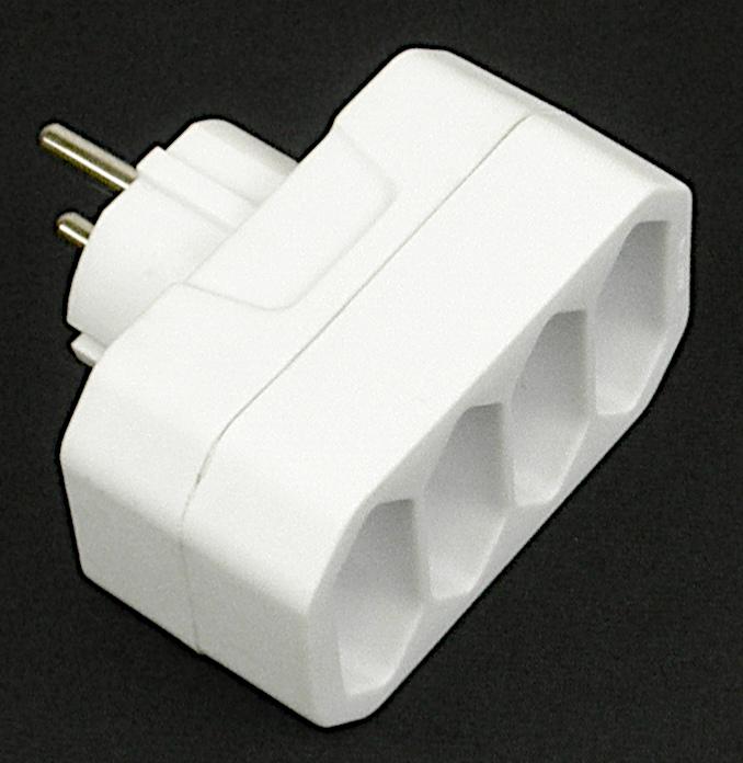 Steckdose 4-fach (Artikelnr. 77248),
- aus vier Eurosteckdosen, sowie einem rückseitig angebrachten Schutzkontaktstecker in einem
  gemeinsamen weißen Kunststoffgehäuse ohne Kabel (Maße: 75 x 45 x 75 mm (H x B x L)),
- für eine Spannung von 250 V und eine Stromstärke bis 10 A,
- zum Herstellen einer elektrischen Verbindung durch Einstecken von Schutzkontaktsteckern
  nach Anschluss an das Stromnetz.

Die Ware ist als "elektrisches Gerät zum Verbinden von elektrischen Stromkreisen, für eine Spannung von 1000 V oder weniger, Steckvorrichtung, nicht für gedruckte Schaltungen und nicht für Koaxialkabel, nicht von den TARIC-Codes 8536 6990 10 bis 8536 6990 86 erfasst" einzureihen.

Anlage: 1 Abbildung