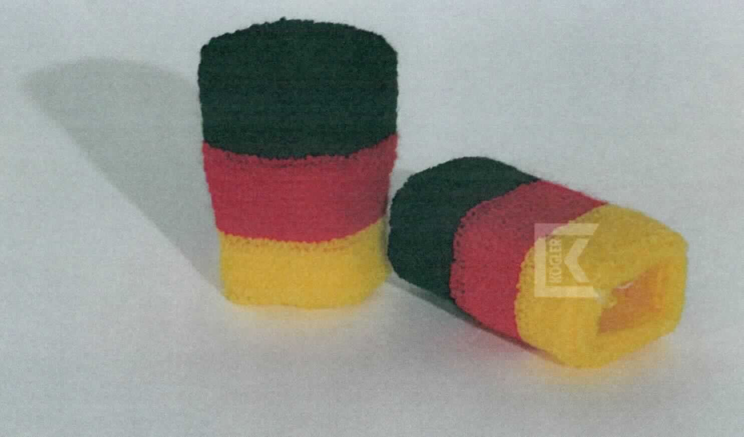 Schweißbänder, Art. 44014, Foto siehe Anlage,
- als 2er Set in einem Polybeutel verpackt und an einer Pappkarte angebracht,
- schlauchförmig, in flachliegendem Zustand ca. 8 cm lang und ca. 6 cm breit,
- aus buntgewirkten (schwarz-rot-gelb), gummielastischen Schlingengewirken aus Spinnstoffen,
- doppellagig gearbeitet, 
- durch Zusammennähen konfektioniert,
- in der von Sportlern verwendeten Art; wird u. a. zur Schweißaufnahme über das Handgelenk gezogen,
- individuelles (selbstständiges) Einzelstück, das eine Ergänzung von Kleidung darstellt.

"Anderes konfektioniertes Bekleidungszubehör (Schweißbänder), aus gummielastischen Gewirken"