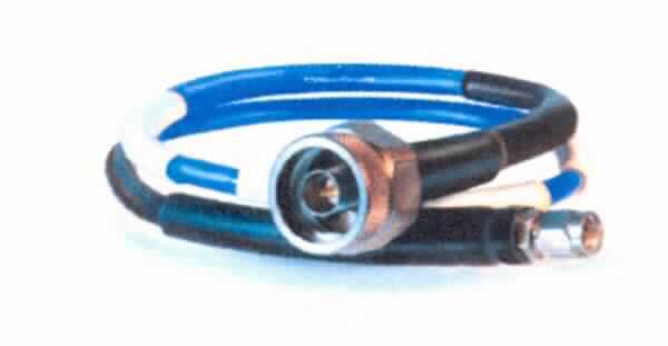 Isoliertes elektrisches Kabel,
- aus einem isolierten elektrischen Leiter, koaxial aufgebaut, an beiden Enden mit einem 
  Anschlussstück (SMA male und N-Male) ausgestattet, mit einer Länge von 50 cm;
- für eine Frequenz von 0,01 bis 18 GHz;
- zur Verwendung in verschiedenen Geräten.

Die Ware ist als "isoliertes elektrisches Koaxialkabel, nicht von den Codenummern 8544 2000 10 0 und 8544 2000 30 0 erfasst" einzureihen.