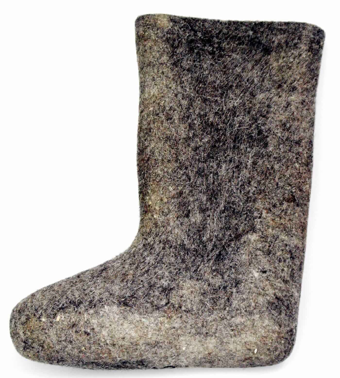 Freizeitstiefel (lt. Antrag: "Walenki, russische Filzstiefel", Foto siehe Anlage)
- mit Laufsohlen und Oberteil aus Spinnstoffen, in einem Stück gefertigt,
- kennzeichnen sich aufgrund des äußeren Erscheinungsbildes und der Verwendung nicht 
  als Schuhe, die ausschließlich im häuslichen Wohnbereich getragen werden (damit
  zolltariflich keine Hausschuhe); sie werden bei Frost und bei trockenem, kaltem Wetter
  auch im Freien getragen.

"Schuhe mit Laufsohlen und Oberteil aus Spinnstoffen, andere als in den 
 Unterpositionen 6405 1000 bis 6405 2091 genannte"