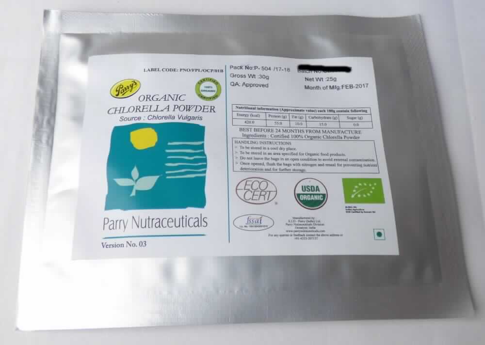 Chlorella Pulver

Beschaffenheit des vorgelegten Warenmusters:
Dunkelbraungrünes feines Pulver mit arteigenem Geruch, Chlorella-Algen entsprechend, als Warenmuster luftdicht abgepackt in etikettiertem Verbundfolienbeutel; Etikettaufdruck: "Organic Chlorella Powder, Source: Chlorella vulgaris; Certified 100 % Organic Chlorella Powder".
Aufgrund der Herstellung kann von nicht lebenden Mikroorganismen ausgegangen werden.

Einzeller-Mikroorganismen, nicht lebend, andere als Hefen, einzellige Grünalgen der Gattung Chlorella.