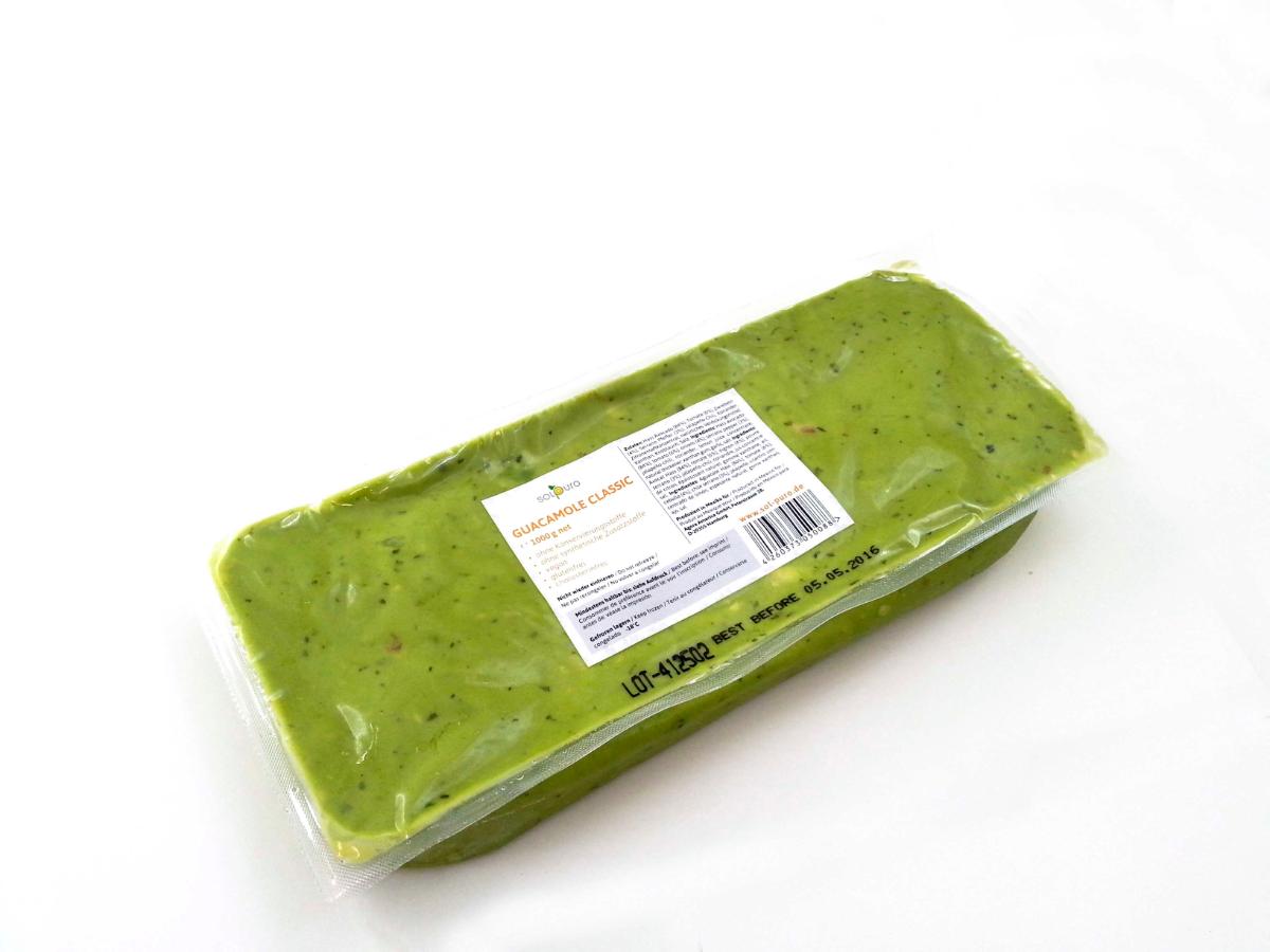 Antragsangaben (als zutreffend unterstellt): Avocadozubereitung, gefroren. Aussehen: hellgrüne, cremige Masse mit Tomaten- und Zwiebelstücken sowie Kräuterpartikeln.

Die Ware ist der in der Verordnung (EG) Nr. 1967/2005 der Kommission vom 1. Dezember 2005 beschriebenen Zubereitung an die Seite zu stellen. Ein Zusatz von Zucker i. S. der ZAnm 2 a) und 3 Kap 20 ist als zutreffend zu unterstellen.

Früchte, Nüsse und andere genießbare Pflanzenteile, in anderer Weise zubereitet oder haltbar gemacht, auch mit Zusatz von Zucker, anderen Süßmitteln oder Alkohol, anderweit weder genannt noch inbegriffen, andere, ohne Zusatz von Alkohol, mit Zusatz von Zucker, in unmittelbaren Umschließungen mit einem Gewicht des Inhalts von 1 kg oder weniger, andere, andere.