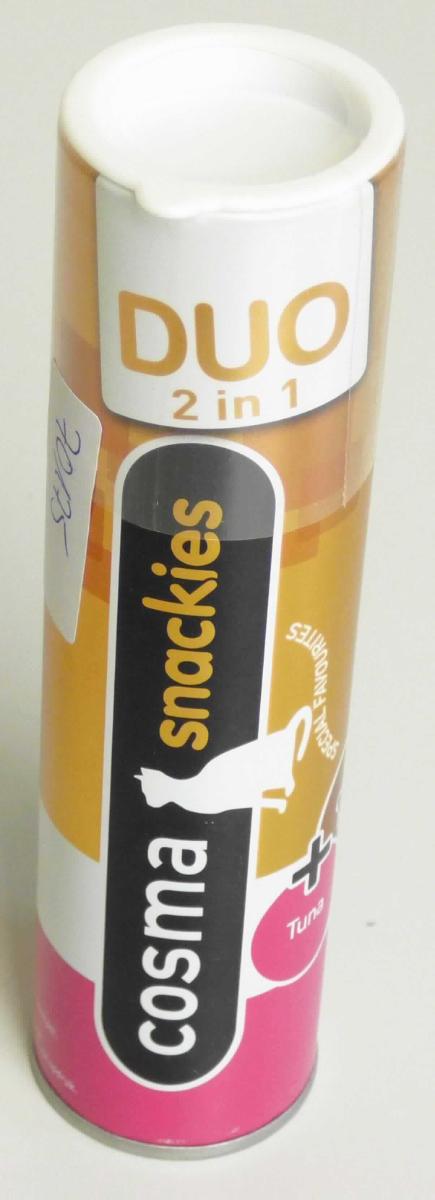 Nach den Antragsangaben, den ergänzenden Angaben und der vorliegenden Warenprobe handelt es sich um ein Erzeugnis (sog. "Cosma snackies DUO 2 in 1 - Hühnerbrust & Thunfischfilet"), das zur Verwendung als Katzensnack (Tierfutter) bestimmt und in bedruckten Dosen mit einem Gewicht von 26 g verpackt ist. Die Ware ist als Ergänzungsfuttermittel für ausgewachsene Katzen gekennzeichnet und für den Einzelverkauf aufgemacht.
Die Ware besteht aus gefriergetrockneter, in Stücke geschnittener Hühnerbrust der Unterposition (KN) 0511 9985 sowie Thunfischfilet der Unterposition (KN) 0511 9190, ohne weitere Zusätze.

Der Charakter der Mischung wird gewichtsmäßig durch die Bestandteile der Unterposition (KN) 0511 9985 bestimmt.

Zolltarifrechtlich handelt es sich bei derartigen für die menschliche Ernährung ungeeigneten Erzeugnissen um "Waren tierischen Ursprungs, anderweit weder genannt noch inbegriffen, andere als in den Unterpositionen (TARIC) 0511 1000 00 bis 0511 9985 20 genannt, ungenießbar".