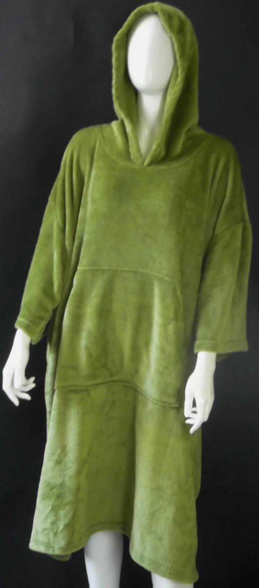 Kleid, sog. Poncho "Happyfun", in Einheitsgröße, Foto siehe Anlage,
- in einem Polybeutel verpackt,
- aus ca. 1,4 mm dicken, einfarbigen Plüschgewirken aus laut Antrag 100 % Polyester (synthetische Chemiefasern),
- über die Knie reichend (Rückenlänge: ca. 114 cm),
- mit einer angesetzten Kapuze,
- ohne Öffnung und ohne Verschluss,
- mit kurzen Ärmeln,
- mit einer aufgesetzten Tasche (sog. Känguru-Tasche) unterhalb der Taille,
- am unteren Rand durch Umschlagen und Festnähen gesäumt,
- kann aufgrund der Länge ohne ein weiteres, den Unterkörper bedeckendes Kleidungsstück getragen werden.

"Kleid, aus Gewirken, für Frauen, aus synthetischen Chemiefasern"