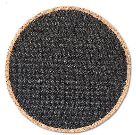 Platzset, sog. Platzset "Nature", Art.-Nr. 27037, Foto siehe Anlage,
- laut Antrag:
-- annähernd rund; mit einem Durchmesser von ca. 38 cm,
-- aus Gewirken, aus gefalteten und gedrehten Papiergarnen der Position 5308, mit einer ca. 1 cm
   breiten Randeinfassung aus miteinander verflochtenen Strängen getrockneter, pflanzlicher Flecht-
   stoffe (Maishülsen),
- durch Zusammennähen konfektioniert,
- dient als Untersetzer z. B. für Teller bei Tisch; wird insbesondere wegen des Materials üblicherweise
  nicht gewaschen und kennzeichnet sich aufgrund des Verwendungszwecks und der Ausstattung als
  Ware zur Innenausstattung, somit keine Tischwäsche der Position 6302.

"Andere Ware zur Innenausstattung (Platzset) aus Spinnstoffen, keine Ware der Position 9404,
 aus Gewirken"