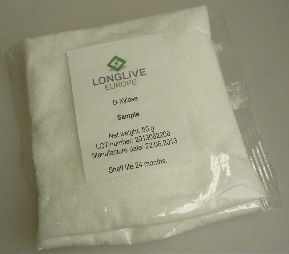 Chemisch reiner Zucker; D-Xylose

Bei der vorgelegten Ware handelt es sich um die chemisch einheitliche Verbindung D-Xylose. Die CAS-Nummer lautet 58-86-6. Die Reinheit beträgt mindestens 98%. Die Ware liegt in Form von weißen Kristallen vor und wird als Süßungsmittel verwendet.

Die Ware ist als chemisch reiner Zucker in die Position 2940 der Kombinierten Nomenklatur einzureihen.