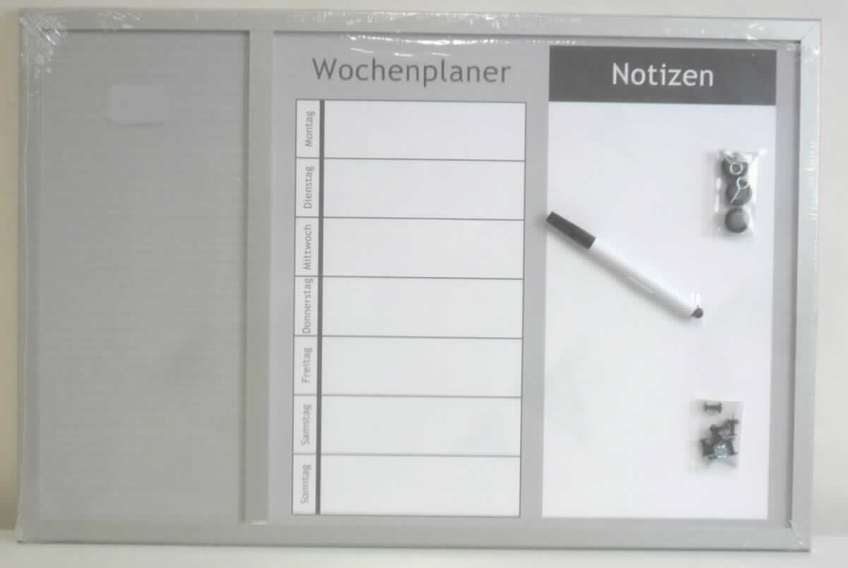 Bei der als "Kombitafel 3-in1" Art. 11553, bezeichneten Ware handelt es sich um eine Warenzusammenstellung in Aufmachung für den Einzelverkauf, bestehend aus:

-	drei Dauermagneten
-	sechs Pinnwandsteckern
-	einem Stift mit Kunststoffgehäuse und poröser Spitze
-	einem Stifthalter aus Kunststoff
-	einer aus verschiedenen Bestandteilen zusammengesetzten Ware

Bei der zusammengesetzten Ware handelt es sich um eine Tafel mit Holzrahmen und eine Presskorkplatte (Pinnwand). Die Tafel besitzt eine wiederbeschreibbare Vorderseite aus Kunststoff mit dauerhaften Beschriftungen (Wochentage) und ein darunterliegendes magnetisches Feinblech und Pappe. Mit einer etwa doppelt so großen Fläche wie die Presskorkplatte bestimmt die Tafel den Charakter der zusammengesetzten Ware. 

Die Magnete und Pinnwandstecker lassen sich an der Tafel bzw. Presskorkplatte anbringen und der Stift ist zum Beschreiben der Tafel geeignet.

Der Charakter der Warenzusammenstellung wird im Hinblick auf die Bedeutung für die Verwendung und aufgrund des äußeren Erscheinungsbildes durch die zusammengesetzte Ware bestimmt. 

Die Erzeugnisse sind gemeinsam mit Montagematerial in einer Verkaufsumschließung verpackt.

Die Ware wird als "Tafel zum Schreiben, auch gerahmt" eingereiht.