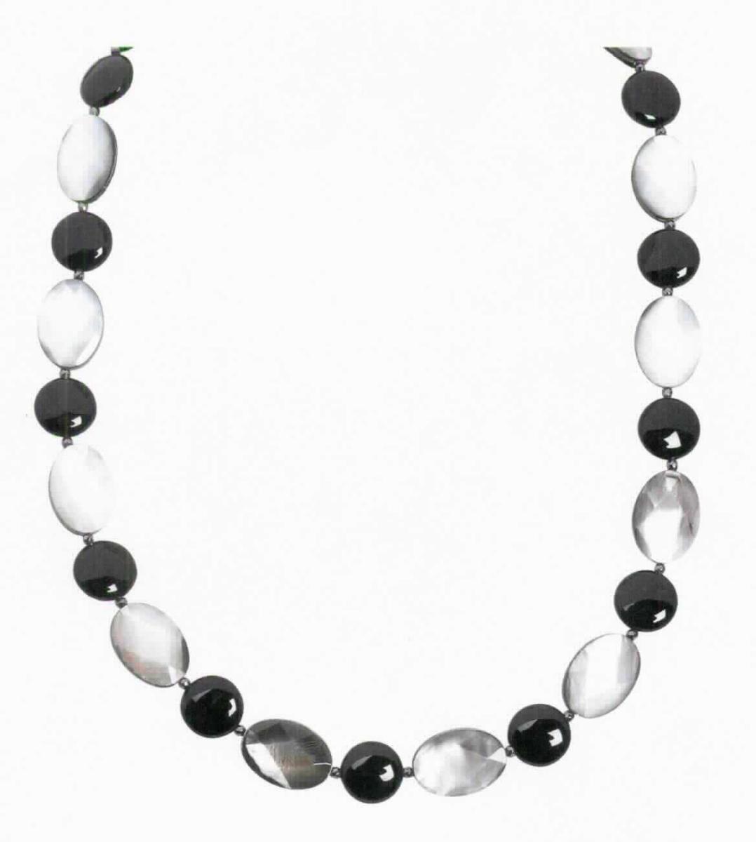 Halskette (Collier) aus Schmucksteinen: Onyx (schwarz rund groß) und Hämatit (schwarz rondell-förmig klein) sowie aus Perlen aus Perlmutt (Pos 9601) (schwarz/weiß oval); die Perlen und die Schmucksteine sind auf eine sog. Stahlseide-Schnur aufgefädelt,
- Collier mit einer Länge von etwa 49 cm, ausgestattet mit einer etwa 5 cm langen Verlängerungskette aus unedlem
  Metall und einem herzförmigen Karabinerverschluss aus unedlem Metall,
- Antragstellerangaben -

Eine Einreihung in die Unterposition 7116 1000 ist ausgeschlossen, weil es sich bei Perlen aus Perlmut weder um echte Perlen noch um Zuchtperlen der Position 7101 handelt.

Abbildung siehe Anlage.

Derartige Erzeugnisse gehören als "Waren aus Edel- oder Schmucksteinen (natürlichen, synthetischen oder rekonstituierten), andere als solche des TARIC-Codes 7116 2011 00" zum TARIC-Code 7116 2080 00.