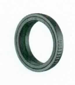 Sog. Kipon T2 Adaper für Nikon AF/MF, Artikelnummer: 20348, im Wesentlichen bestehend aus einem eloxierten Aluminium / Messing - Adapterring mit T2 Gewinde. (Durchmesser: ca. 7,0 cm; Höhe: ca. 2,6 cm; Gewicht:  ca. 60 g).

Äußere Form: siehe Abbildung

Der T2 Adapter verbindet T2 - Objektive, die ihrerseits ein genormtes T2 - Anschlussgewinde besitzen mit der Kamera und deren Bajonettanschluss. Er wird auf die Optik geschraubt, anschließend kann das Objektiv angeriegelt werden. Der Anschluss zwischen Adapter, Kamera und Objektiv ist mechanisch, es erfolgt keine elektronische Datenübertragung. Blende, Fokussierung etc. werden manuell eingestellt.
Der Adapterring dient gleichermaßen als Anschlussstück von Objektiven, Balgengeräten, Mikroskopen, Teleskopen und anderen Vorsätzen mit T2 Gewinde an Spiegelreflexkameras.

Die Ware, welche in einer Schutzhülle verpackt ist, wird als "Zubehör (im Kapitel 90 weder genannt, noch inbegriffen) für Apparate, Geräte und Instrumente des Kapitel 90, die nicht von der Unterposition (TARIC) 9033 0010 00 erfasst wird" eingereiht.