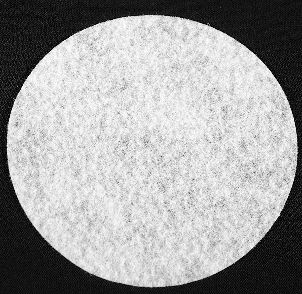 Filtereinsatz, sog. E-breathe Filter- Vorfiltervlies, Foto siehe Anlage,
- rund, somit konfektioniert,
- mit einem Durchmesser von ca. 10 cm,
- aus einem Vliesstoff aus Spinnstoffen,
- weist von der Konzeption her besondere Merkmale auf, die erkennen lassen, dass es sich um eine
  Ware des technischen Bedarfs aus Spinnstoffen handelt.

"Ware des technischen Bedarfs aus Spinnstoffen, aufgeführt in Anmerkung 8 zu diesem Kapitel, andere
 als in den Unterpositionen 5911 1000 00 bis 5911 9099 50 genannte"
