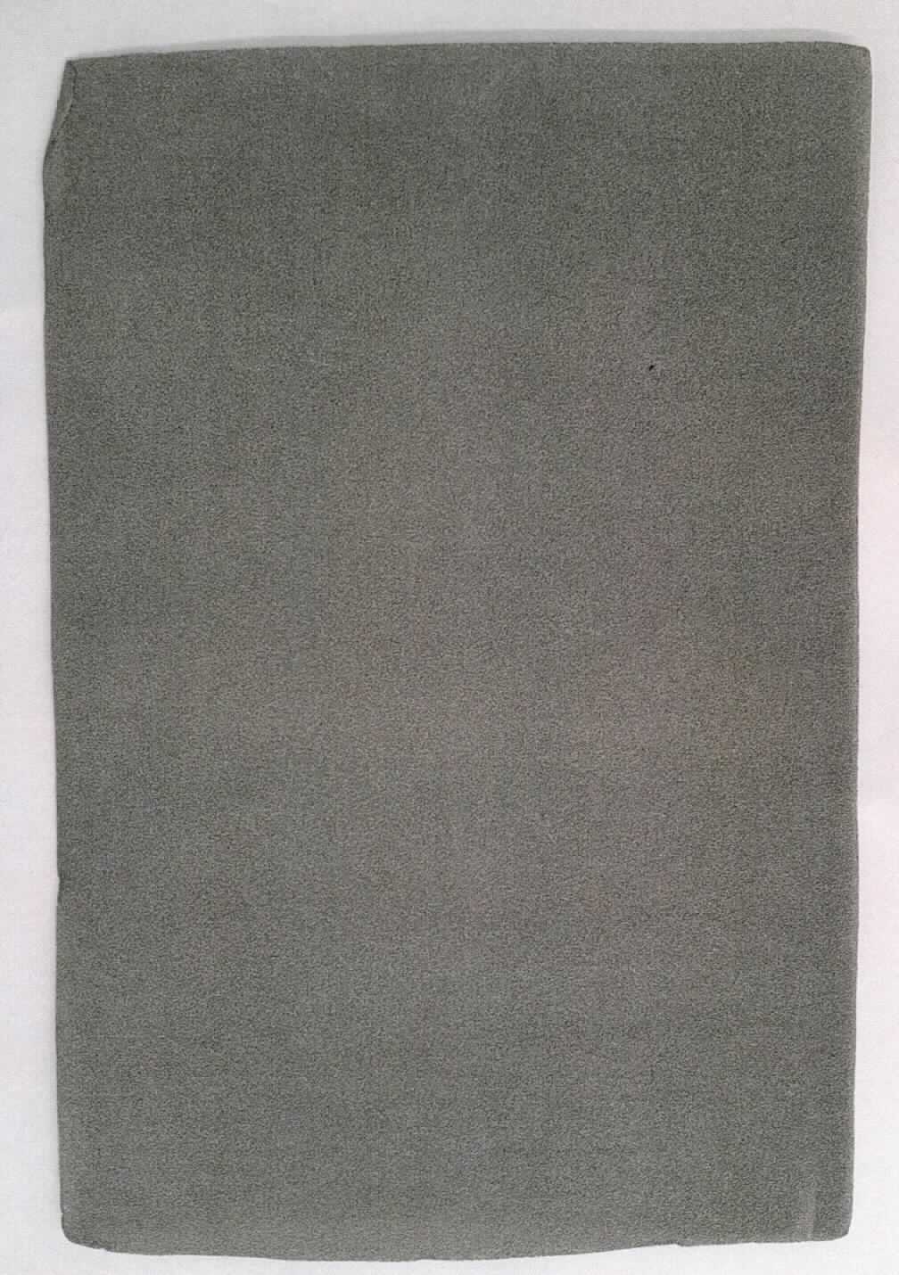 Es handelt sich um galvanisierte sog. Metallschaumsheets in Form von rechteckig zugeschnittenen Flacherzeugnissen aus reinem Nickel mit einer Länge von 100 bis 1500 mm, einer Breite von 50 bis 400 mm und einer Dicke von 1,3 bis 10 mm. Die Waren weisen eine poröse Struktur auf und dienen als Katalysatorträgermaterial.
- Antragstellerangaben -

Die Erzeugnisse gehören aufgrund ihrer objektiven Beschaffenheitsmerkmale und Verwendung weder zum Warenkreis der Position 7501 noch der Position 7502. Eine Einreihung als "Bleche, Bänder und Folien aus Nickel" in die Position 7506 kommt aufgrund der zellulären Struktur der Waren nicht in Betracht, Anmerkung 1 d) zu Kapitel 75.

Abbildung siehe Anlage.

Derartige Erzeugnisse gehören als "andere als (im TARIC-Code 7508 1000 00 genannte) Waren aus Nickel" zum TARIC-Code 7508 9000 00.