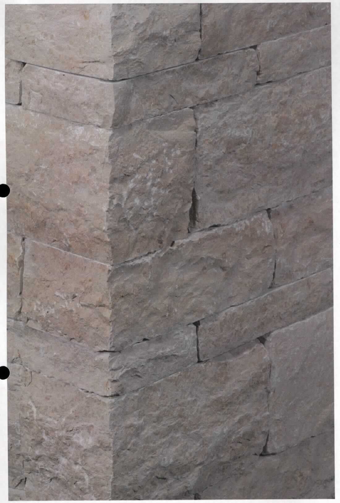 Angaben:
Rebmauersteine Dietfurter Kalkstein gala®
Bearbeitung: Sichtflächen spaltrau, Lager- und Stirnflächen gesägt, Kanten getrommelt 
Farbe: hellbeige-creme 
Material: Kalkstein 
Herkunft: Deutschland 
Größe 7,5 x 22 cm freie Längen  
Größe 15 x 22 cm freie Längen  
Größe 22,5 x 22 cm freie Längen 

Befund:
Bearbeitete Werksteine und Waren daraus