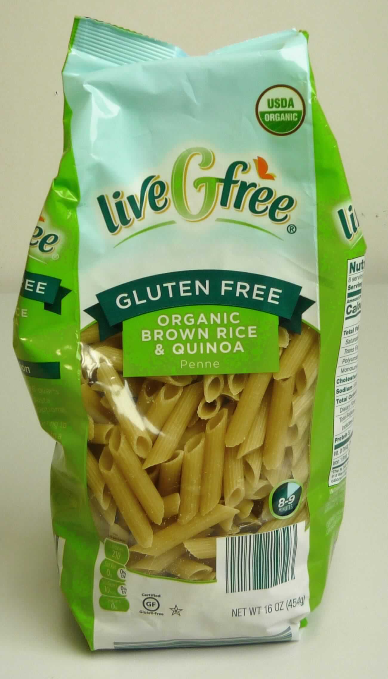 Glutenfreie Teigwaren - Penne

Antragsangaben: Pasta aus braunem Reis und Quinoa, glutenfrei

Beschreibung des vorliegenden Warenmusters (in Originalumschließung):
Bedruckter Kunststofffolienbeutel mit Angaben in englischer Sprache zum Erzeugnis (Organic Brown Rice 
& Quinoa Penne; 454 g), zu den Zutaten (siehe Feld 8) und zur Zubereitung (8 - 9 Minuten kochen); darin 
braune, getrocknete, nicht vorgekochte, hohle, streifenförmig gemusterte Teigwaren nach Art von "Penne".

Eier und Weichweizen nach der Zutatenliste nicht enthalten

Teigwaren, weder gekocht oder gefüllt noch in anderer Weise zubereitet, keine Eier enthaltend, weder 
Weichweizenmehl noch Weichweizengrieß enthaltend, Reis enthaltend.