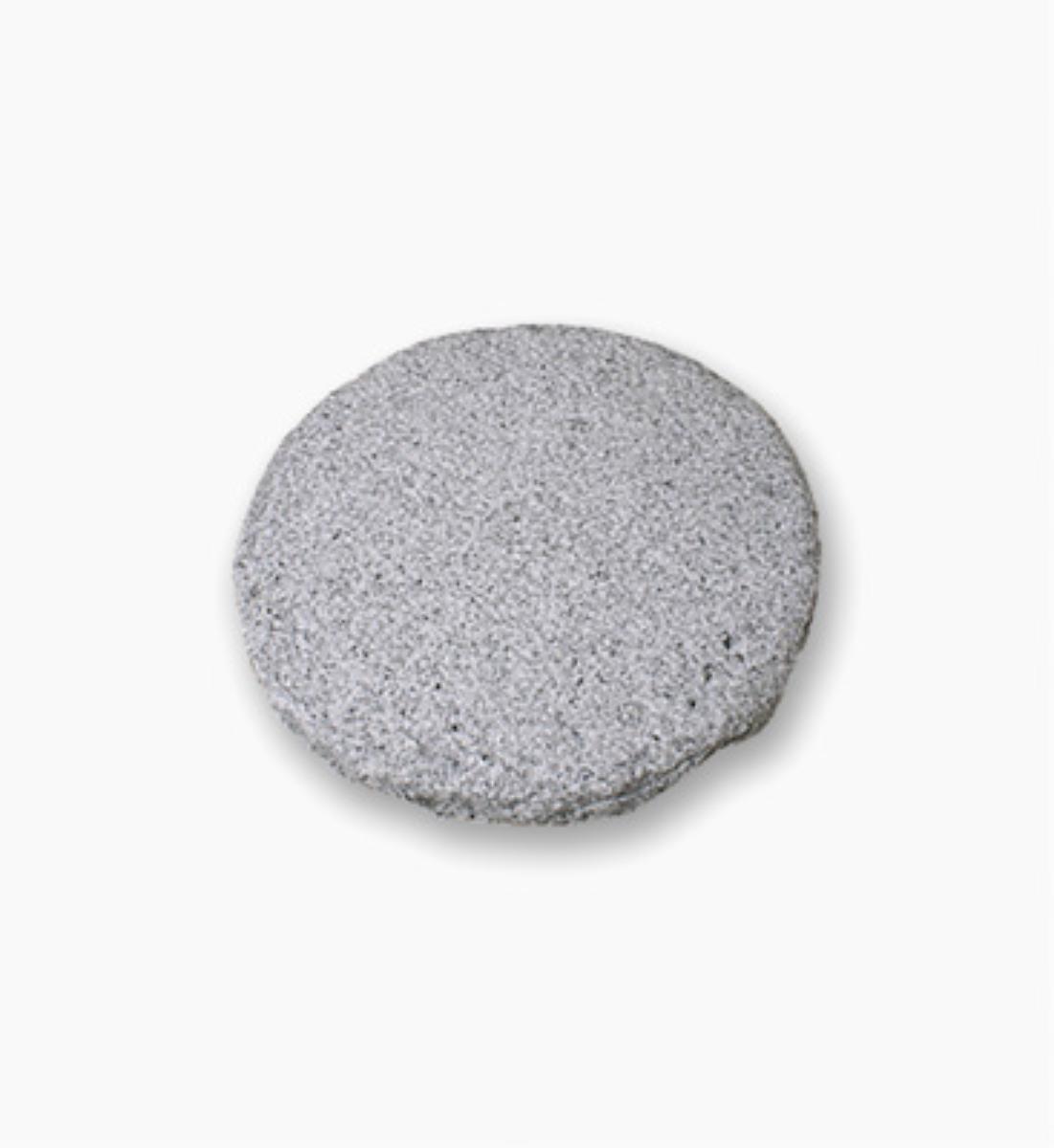 Angaben:
Stepping Stones BRAVO RUSTIQUE gestockt; Bearbeitung: Oberfläche gestockt, Seiten gestockt, Unterseite gespalten; Material: Granit; Farbe: edelgrau.

Befund:
Bearbeitete Werksteine und Waren daraus, Granit, poliert, verziert oder anders bearbeitet, jedoch ohne Bildhauerarbeit, mit einem Eigengewicht von 10 kg oder mehr.