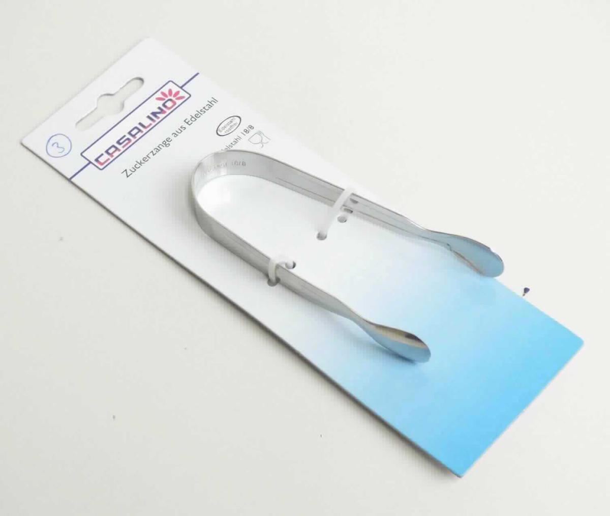 "Zuckerzange";

- ca. 10,8 cm langes, zangenartiges Erzeugnis in Form eines U-förmig gebogen Blechs; die
  Enden sind löffelartig ausgeformt

- vollständig aus nicht rostendem Stahl

- zum Servieren von Zuckerwürfeln bestimmt

- auf einer bedruckten Pappkarte aufgemacht

Abbildung siehe Anlage.

Derartige Erzeugnisse gehören als "Zuckerzangen, mit arbeitendem Teil aus nicht rostendem Stahl" zur Codnummer 8215 9910 00 0 des Zolltarifs.