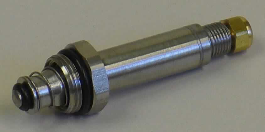 Es handelt sich bei dem sog. "Einlassventil, VX-VALV-02-1" um ein noch nicht zusammengesetztes Ventil für die pneumatische Energieübertragung aus unedlem Metall. Das Ventil wird in Druckluftpumpensystemen (nicht Gegenstand der vZTA) zur Behandlung des venösen und arteriellen Blutgefäßsystems verwendet und regelt den Einlass des Durchgangsmediums. 
Das ca. 6 cm lange Erzeugnis ist mit einem Gewindeanschluss versehen und besitzt eine zylindrische Form. Am oberen Ende des Ventils befindet sich eine aufgesetzte Feder. 

Die Ware ist als "Armatur für Rohr- und Schlauchleitungen; Ventil für die pneumatische Energieübertragung, nicht für bestimmte Luftfahrzeuge" einzureihen.


Anlage: 1 Abbildung