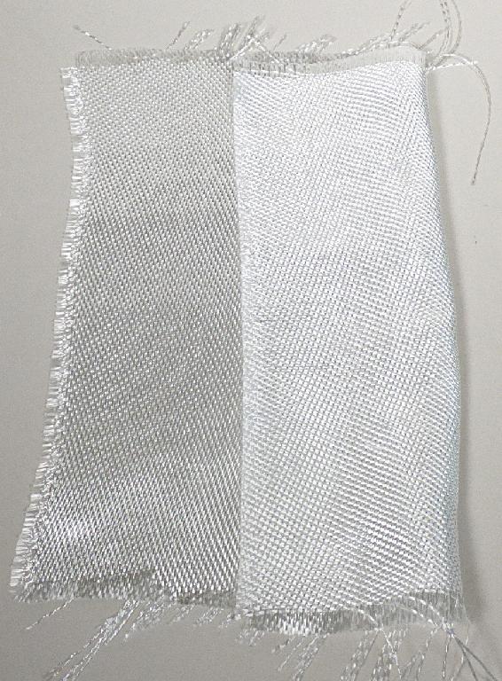 Gewebe aus Glasfasern, sog. Glasfasermatte (Silicia), Foto siehe Anlage,
- dichtgewebtes Gewebe aus gezwirnten Garnen aus textilen Glasfilamenten (Endlosfasergarne;
  keine Glasseidenstränge/Rovings),
- nicht in Leinwandbindung,
- laut Antrag weder imprägniert noch vorimprägniert,
- zur Veredelung vorgesehen,
- nicht aus Marokko oder der Türkei versandt (laut Antrag).

"Ware aus Glasfasern, mechanisch gebundenes Flächenerzeugnis, geschlossenes Gewebe aus
 Garnen, nicht aus Glasseidensträngen (Rovings), nicht in Leinwandbindung, weder genäht noch
 vernadelt, Erzeugnis aus gewebten Endlosglasfasergarnen, nicht imprägniert oder vorimprägniert,
 nicht aus Marokko oder der Türkei versandt"
