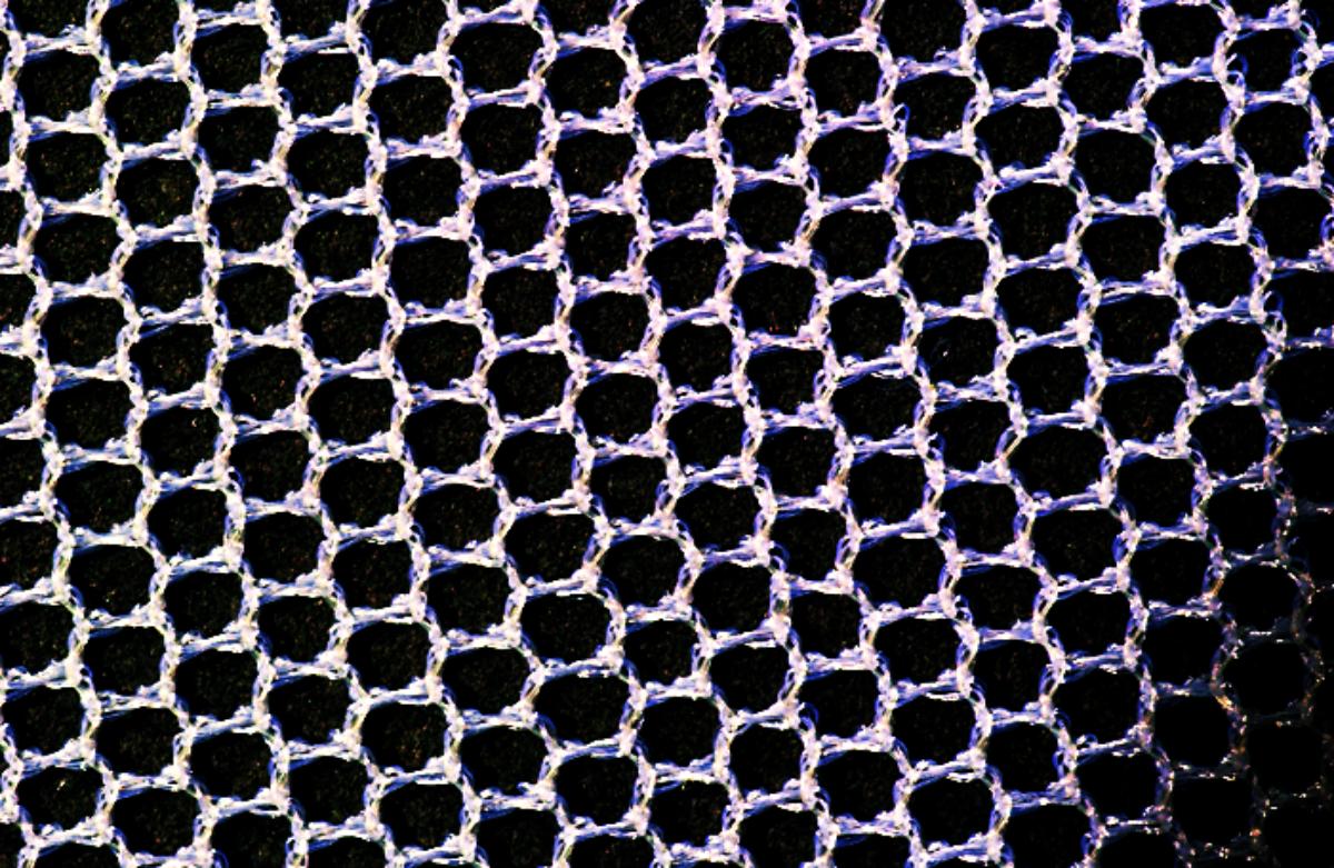Kettengewirke, sog. Insektenschutzgitter, Foto siehe Anlage
- als Meterware, mit einer Breite von laut Antrag 130 cm,
- aus laut Antrag synthetischen Chemiefasern, mit einem Anteil an Elastomergarnen von laut Antrag 
  zwischen 12 GHT und 18 GHT,
- keine Kautschukfäden enthaltend.

"Gewirke, mit einer Breite von mehr als 30 cm, mit einem Anteil an Elastomergarnen von mehr als 5 GHT,
 anderes als solche der Position 6001, keine Kautschukfäden enthaltend, aus synthetischen
 Chemiefasern"