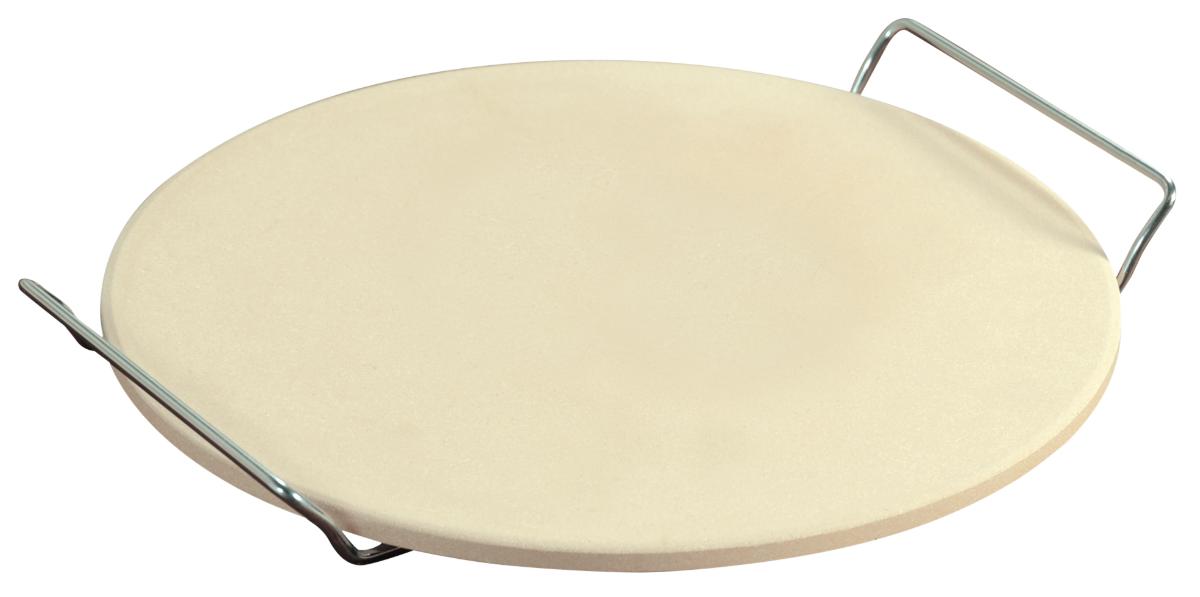 Keramischer Haushaltsartikel, sog. Pizzastein, Art.-Nr. 71550, Foto siehe Anlage,
- in Form einer zusammengesetzten Ware; bestehend aus einem Pizzastein und einer
  Trage-/Hebevorrichtung,
- Pizzastein (Artikel für den Küchengebrauch):
- - in Form einer runden, cremefarbenen, unglasierten Platte,
- - in den Abmessungen: 33 cm (Durchmesser) x 1 cm (Dicke),
- - keramisches Erzeugnis; nach der Formgebung gebrannt; tonmineralhaltiges Material enthaltend,
- - nach dem Ergebnis der wissenschaftlichen Untersuchung aus Kordierit-Keramik (andere Keramik als
    Porzellan, gewöhnlicher Ton, Steinzeug, Steingut oder feine Erden),
- - für das Backen einer Pizza auf einem Grillgerät oder im Backofen vorgesehen,
- Trage-/Hebevorrichtung (Haushaltsartikel):
- - in Form von einem Gestell mit Tragegriffen aus unedlem Metall,
- - auf die Größe des Pizzasteins abgestimmt,
- der Pizzastein verleiht der zusammengesetzten Ware insbesondere im Hinblick auf die Verwendung
  den wesentlichen Charakter.

"Keramischer Haushaltsartikel (Pizzastein aus Kordierit-Keramik), Artikel für den Küchengebrauch, aus
 anderer Keramik als Porzellan, gewöhnlicher Ton, Steinzeug, Steingut oder feine Erden"