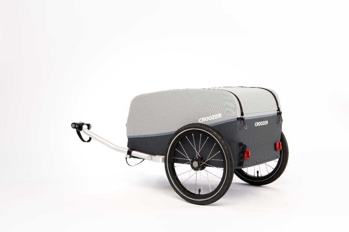 Transportanhänger für Fahrräder, Fotos siehe Anlage,
- lt. Antrag:
- - zusammenklappbar,
- - mit einem Rahmen aus Aluminium,
- - mit einer Länge von ca. 71 cm bzw. 81 cm, einer Breite von ca. 64 cm bzw. 69 cm und
    einer Höhe von ca. 54 cm bzw. 63 cm,
- - mit einem Gewicht von ca. 8,0 kg bzw. 9,0 kg,
- - mit einem Verdeck,
- - mit jeweils zwei 16 Zoll Speichenlaufrädern mit Reflexstreifen,
- - mit einer Deichsel,
- für die Beförderung von Gütern bestimmt.

"Anhänger für Fahrzeuge aller Art, andere als in den Unterpositionen 8716 10 und 8716 20 genannte,
Anhänger zum Befördern von Gütern, ohne Tankaufbau, nicht zum Befördern von Waren mit starker
Radioaktivität bestimmt, neu, keine Sattelanhänger"