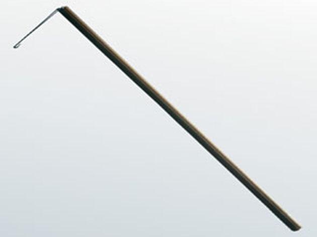 Holz Laternenstab, K42841 (Abbildung siehe Anlage)
- Rundstab aus massivem Birkenholz (lt. Antrag), mit einer Länge von 55 cm,
  an einem Ende mit einer Drahthalterung zum Befestigen von Laternen oder
  Lampions versehen,
- dient als universelle Tragehalterung für Laternen oder Lampions.

Der Charakter des Ganzen wird hinsichtlich des Umfangs durch das Holz bestimmt.

"Andere als in den Positionen 4401 bis 4420 genannte Ware aus Holz, kein Kleiderbügel, kein Sarg, nicht
 aus Bambus, nicht aus Faserplatten, kein Bügelbrett und -tisch, kein Stammstück (zusammengesetzte
 Ware aus Holz - charakterbestimmend - und unedlem Metall) -  Holz Laternenstab"
